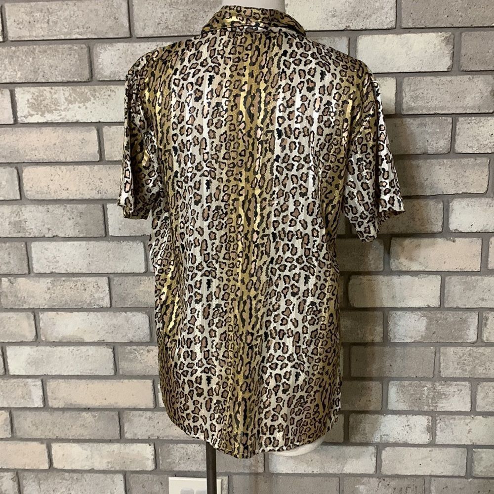 3for$20 button front blouse small - Picture 2 of 3